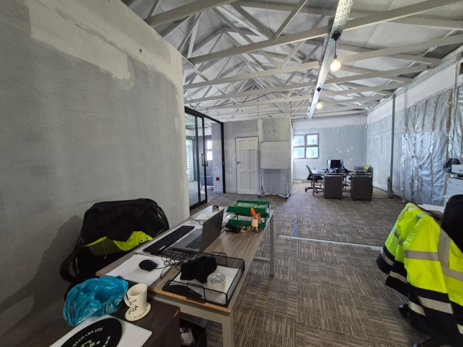 To Let Commercial Property for Rent in Pinelands Western Cape